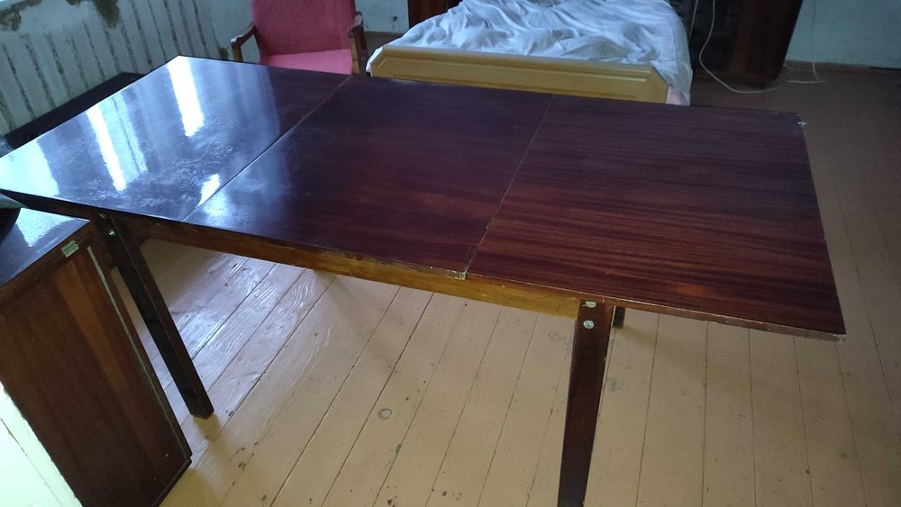 Розкладний стіл трансформер