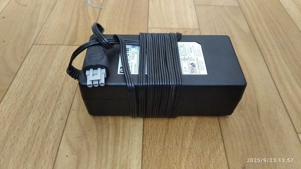 Блок живлення для МФУ HP 0957-2146. Оригінал. В робочому стані.