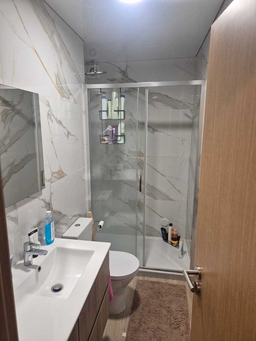 Quarto nos Olivais Sul em T4