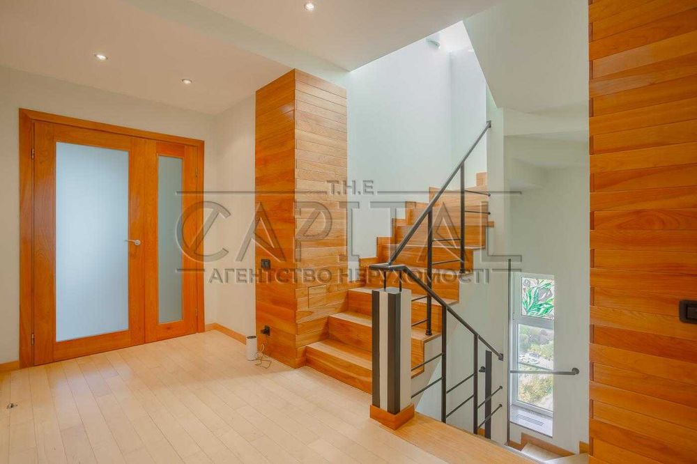 Продаж 3 рівнева квартира Русанівські Сади Пентхаус Лівобережна