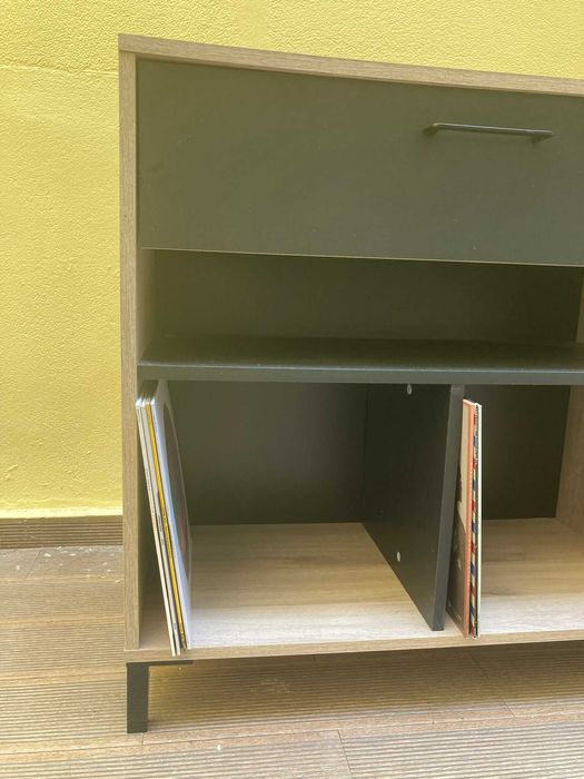 Movel para vinis / Vinyl Furniture Unit