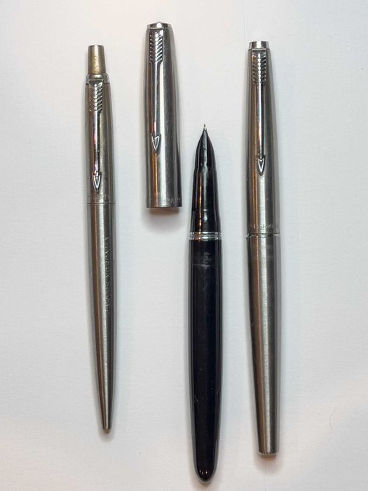 Conjunto de 9 canetas