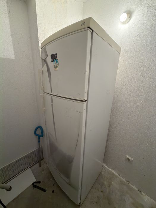 Frigorifico a venda