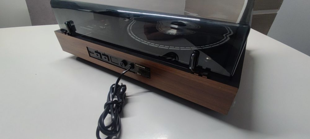 Gramofon UNIVERSUM FWV 101
