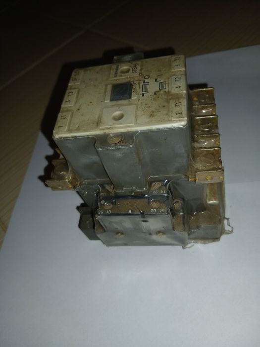 Stycznik 90A AEG LS-47. Stycznik  80A Siemens 3TB46