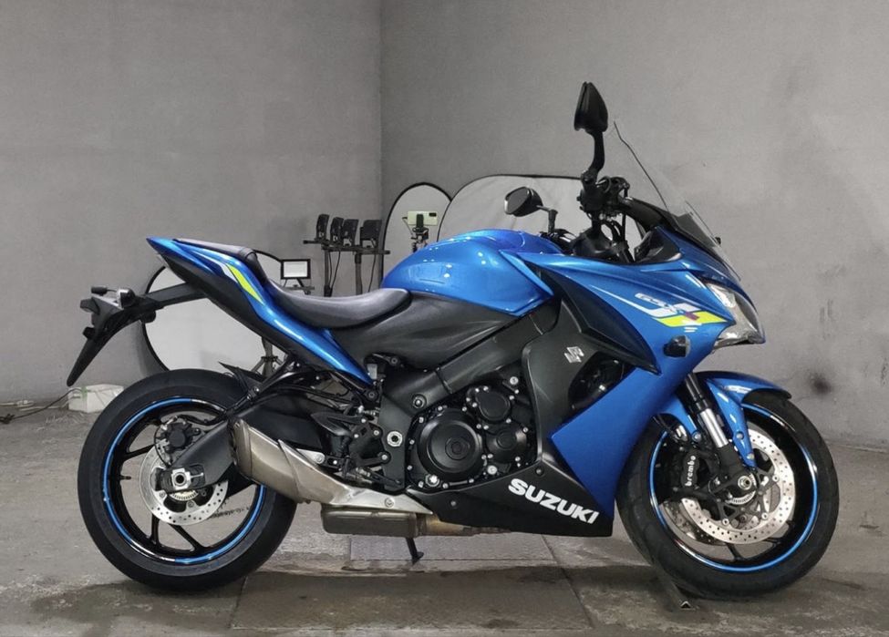 Suzuki GSX-S1000 Сузуки 2019 рік