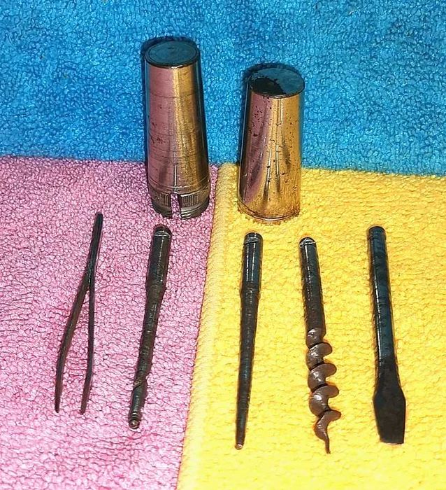 Conjunto Multiusos Portátil Antigo com Chaves de Fendas - Anos 30