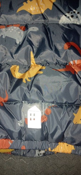 Kurtka zimowa firmy 5 10 15, 74 dinozaury