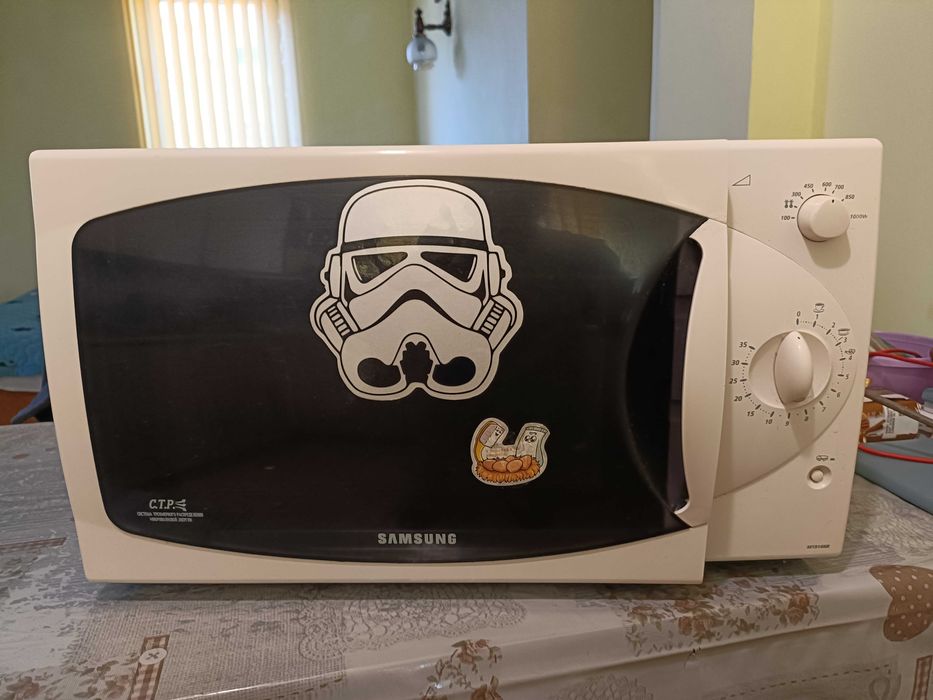 Продам мікрохвильовку Samsung