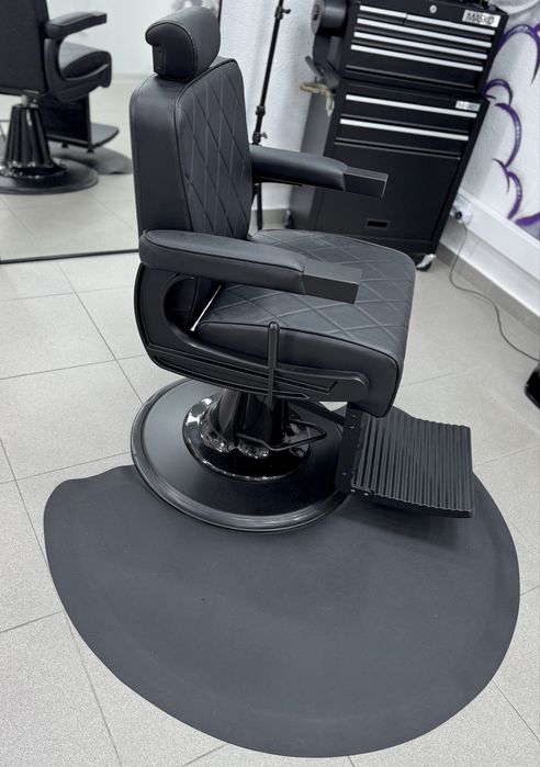 Cadeira de Barbeiro e Tapete