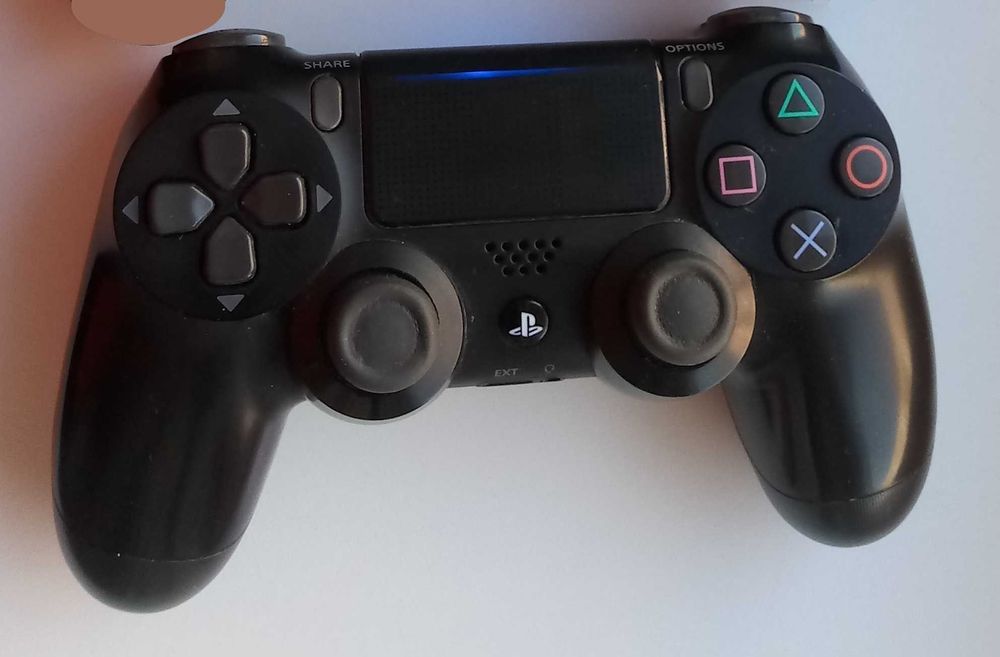Pad SONY oryginalny PS4 DualShock 4 Jet Black V2 - CUH-ZCT2E stan BDB.
