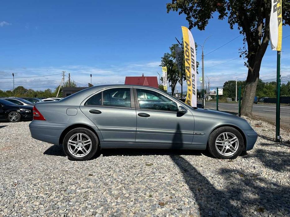 Mercedes-Benz C 180 2003