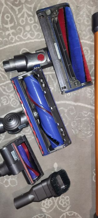 Пилосос Dyson V10, гарний стан.