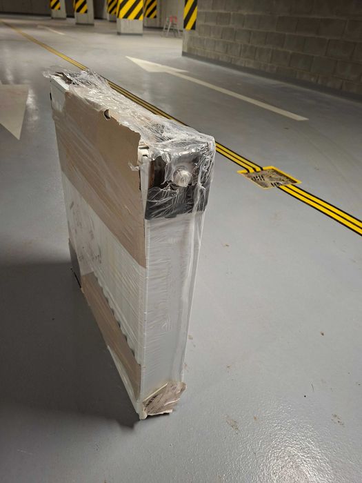 Nowy Grzejnik stalowy Purmo V22 600 x 600 mm Oryginalnie Zapakowany