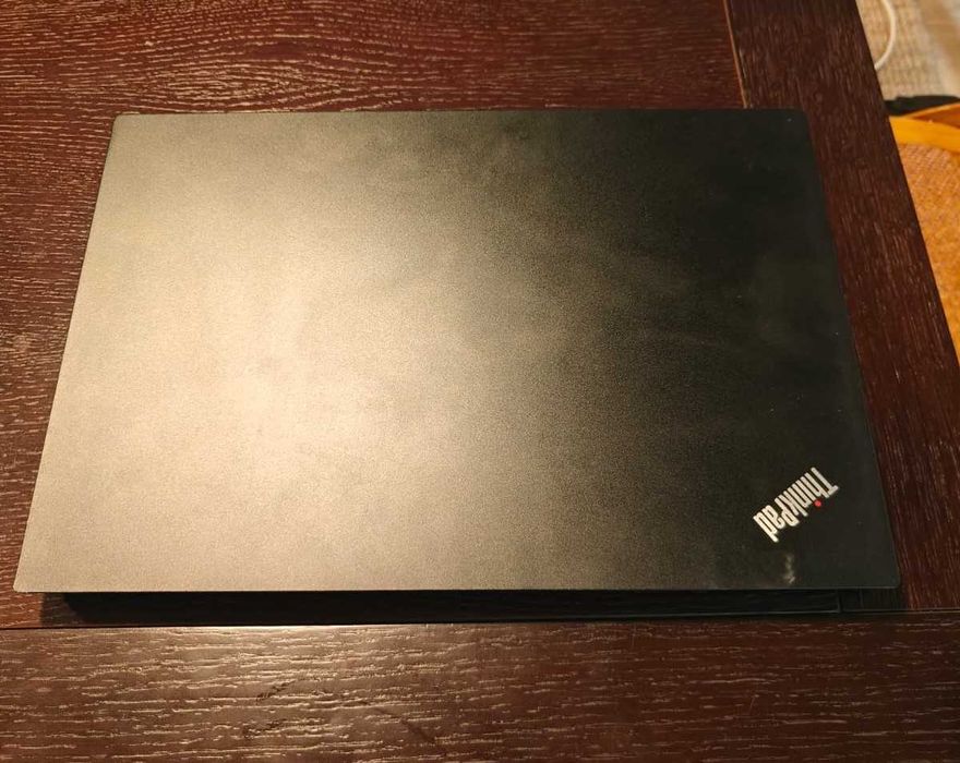 Portátil Lenovo E590