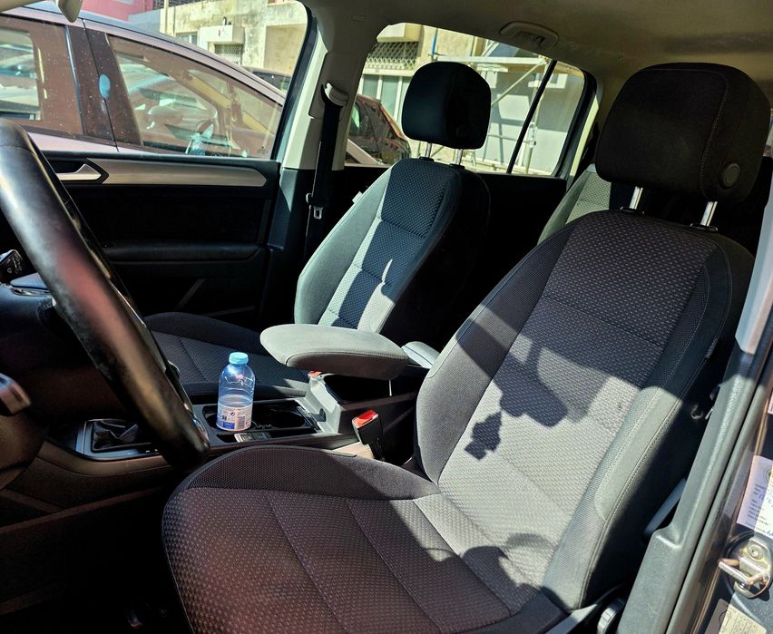 Volkswagen Touran — fotografia 9