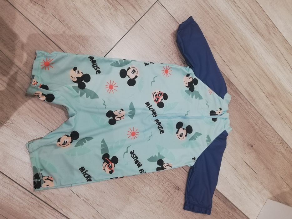 Sprzedam strój kąpielowy jednoczęściowy dla chłopca rozmiar 98