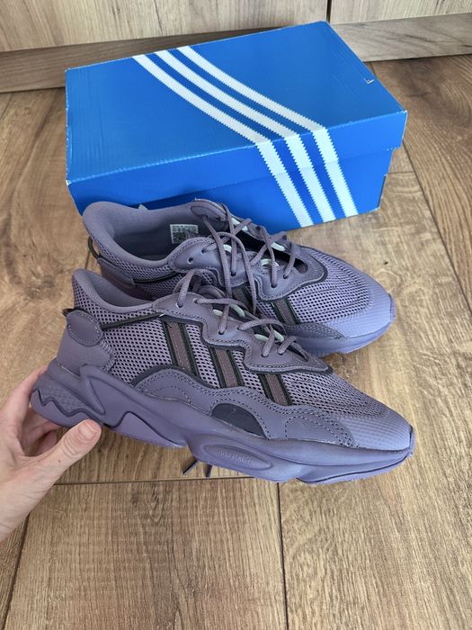 Кросівки адідас Ozweego