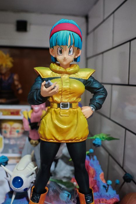 Bulma whitehole recast 1/6 resina