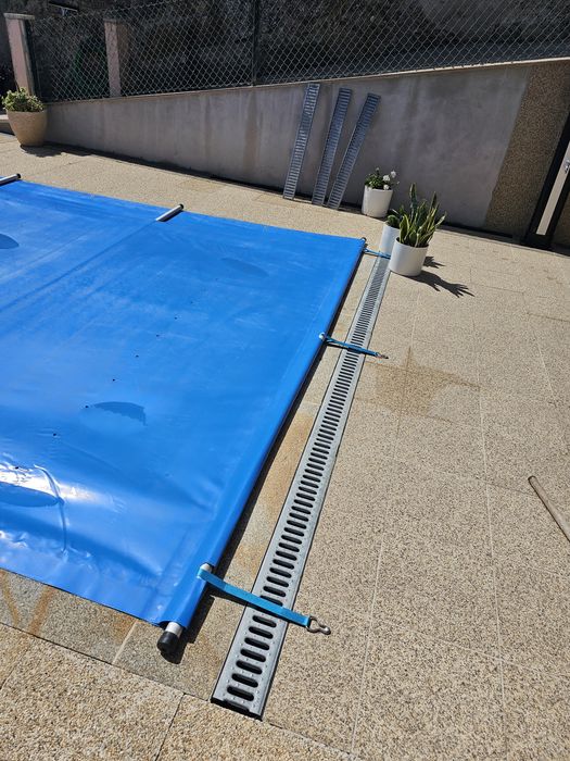 Cobertura de piscina em bom estado (apenas 6 mês de uso) para piscina 3×6 metros