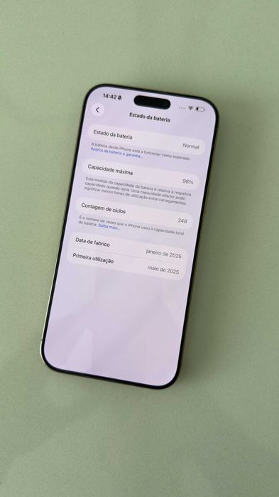 Apple iPhone 16 Pro Max 256GB 98% "dourado" + cabo original e capa de proteção