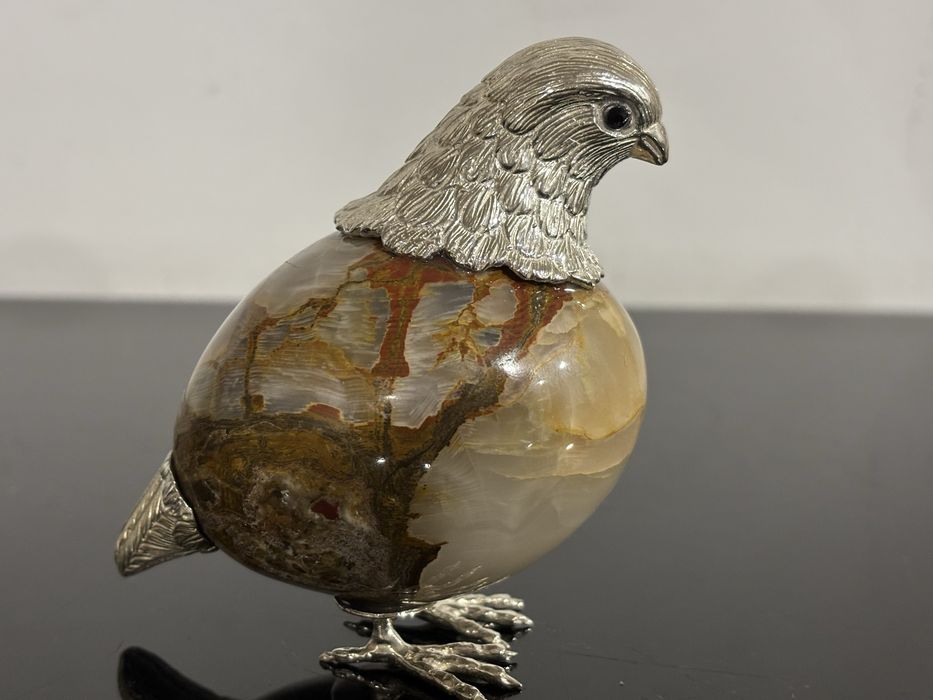 Codorniz (ave, perdiz) cordona em prata portuhuesa e pedra semp precio