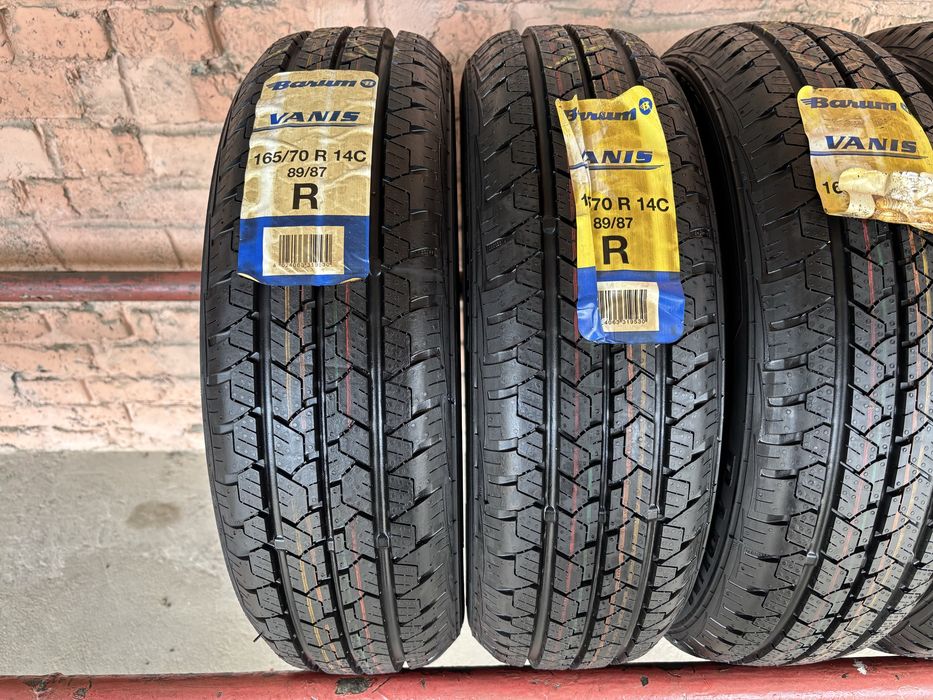 Комплект НОВИХ літніх шин 165/70R14c Barum