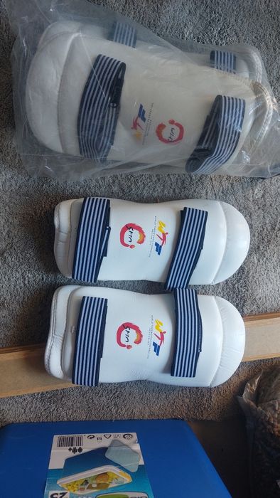 Caneleiras de Taekwondo -World  Taekwondo Federation Recognized - SMA