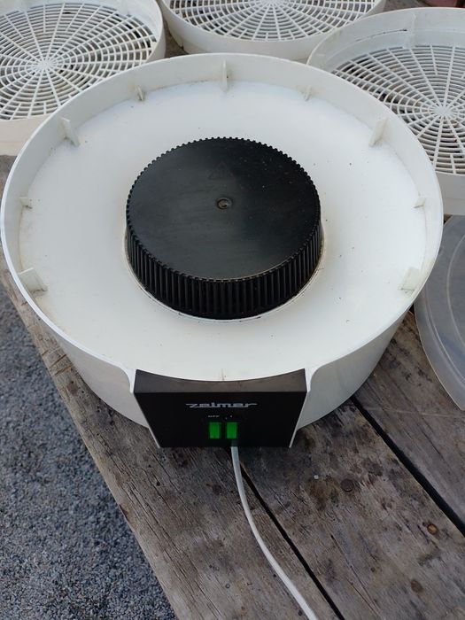 Сушка для овочів zelmer zdf 2050w