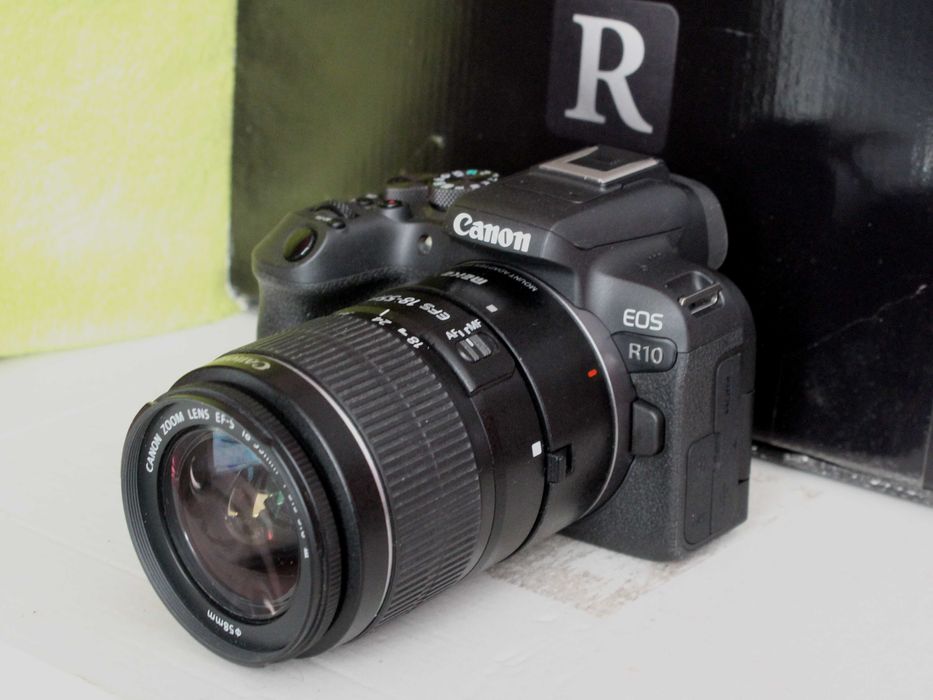 Продам цифровий бездзеркальний фотоапарат Canon R10