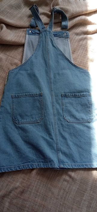 Речі на дівчинку