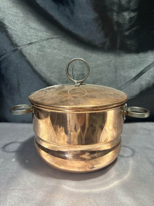 Miedziany Garnek z Pokrywką – Kute Uszy i Kute Kółko, 1 Litr