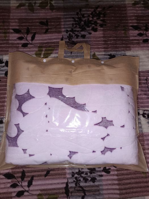 Мягусенький плед в сумке 200*230