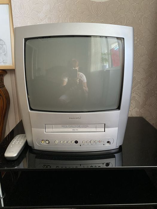 Телевизор Philips 14
