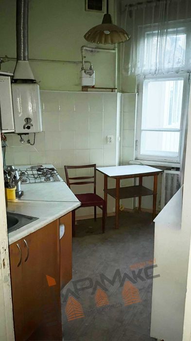 Продається простора 1-кімнатна квартира на вул. Героїв УПА