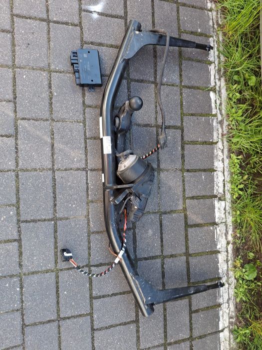 Kompletny hak holowniczy Seat Ateca