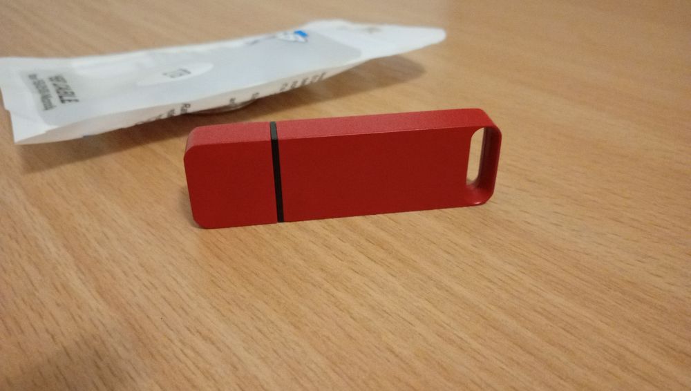 Pendrive SONY 2 TB USB 3.1