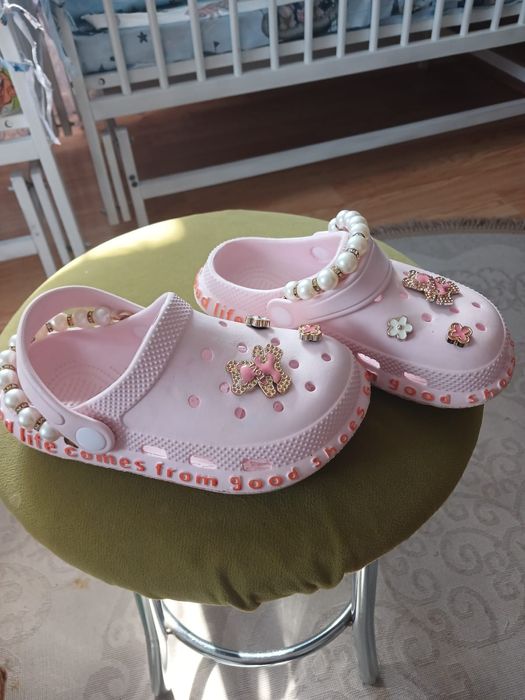 Крокси для дівчинки