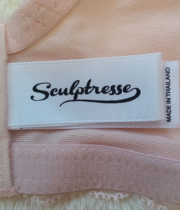 Жіноча білизна. Бюстгальтери