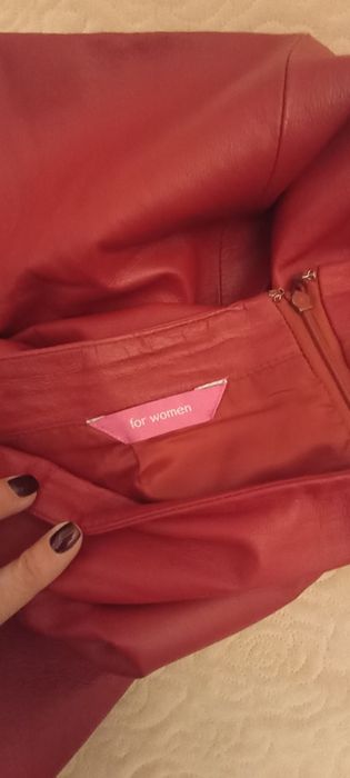 Spódnica jak skórzana , czerwona