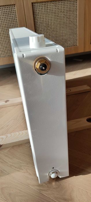 Nowy grzejnik IDMAR CV22 400x800 moc 1003W