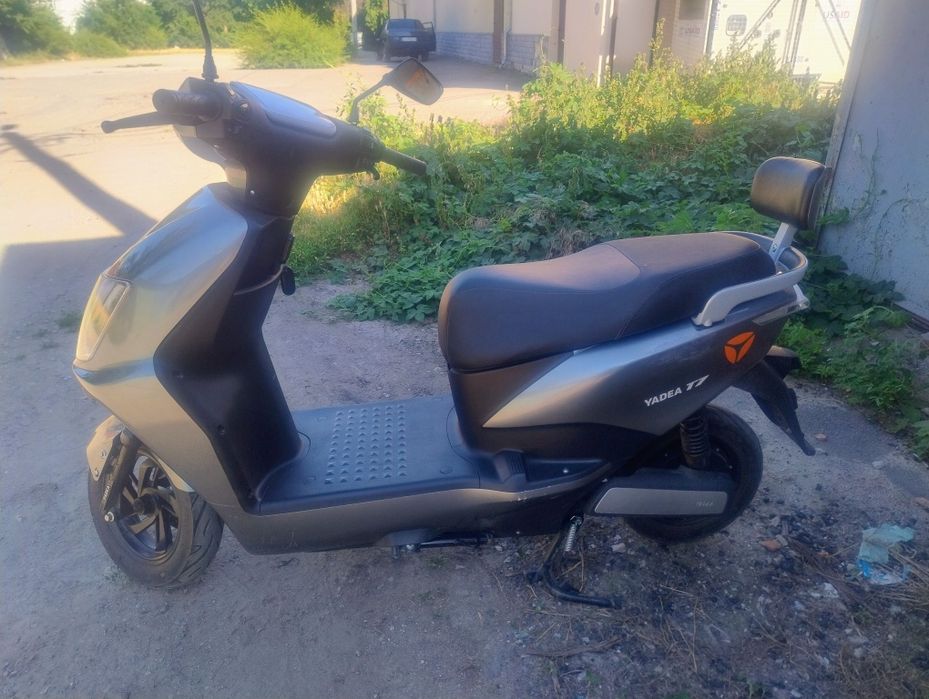 Продаж електромопеда