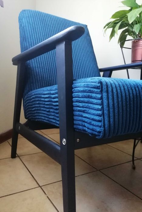 Fotele Śnieżka PRL retro vintage (nie Lisek, Chierowski) • Granatowy sztruks & Czarny mat • 1600 zł do negocjacji