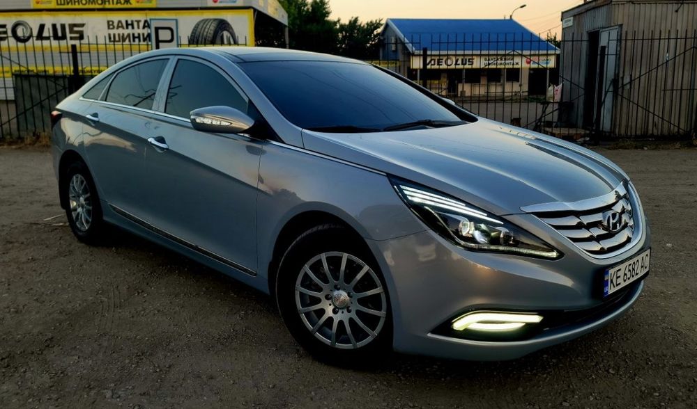 Hyundai Sonata YF Turbo Limited