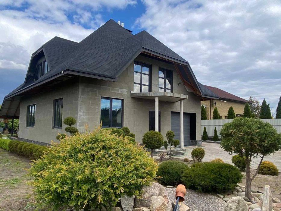 Будинок в Зарічанах. Престижний район.