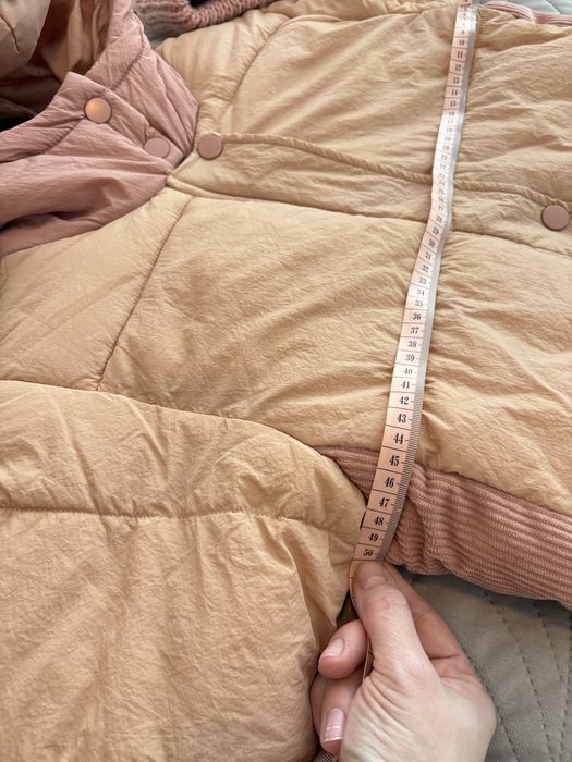 Pikowany płaszcz z kapturem Reserved r. 146 cm (10 lat)