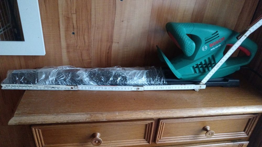 Кущоріз електричний Bosh