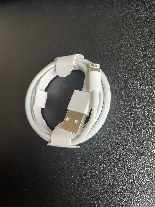 Кабель USB - Lightning