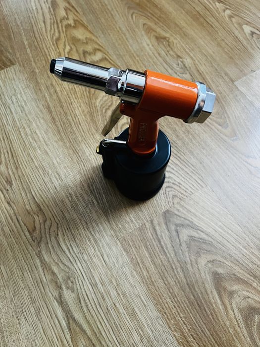 Професійний пневмогідравлічний заклепник Proster