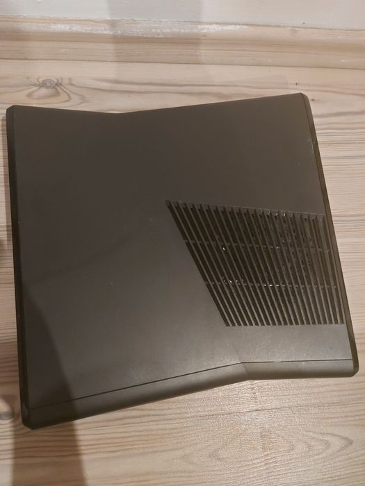 Konsola Xbox 360 z grami
